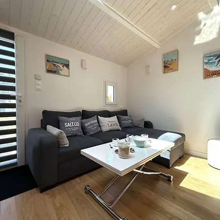 Maison 2 Pieces A 600m De La Avec Parking Prive - Fr-1-224a-77 Ferienhaus
