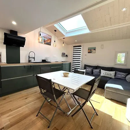 Maison 2 Pieces A 600m De La Avec Parking Prive - Fr-1-224a-77 Ferienhaus