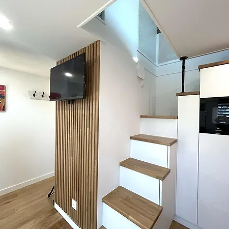 Maison 2 Pieces A 600m De La Avec Parking Prive - Fr-1-224a-77